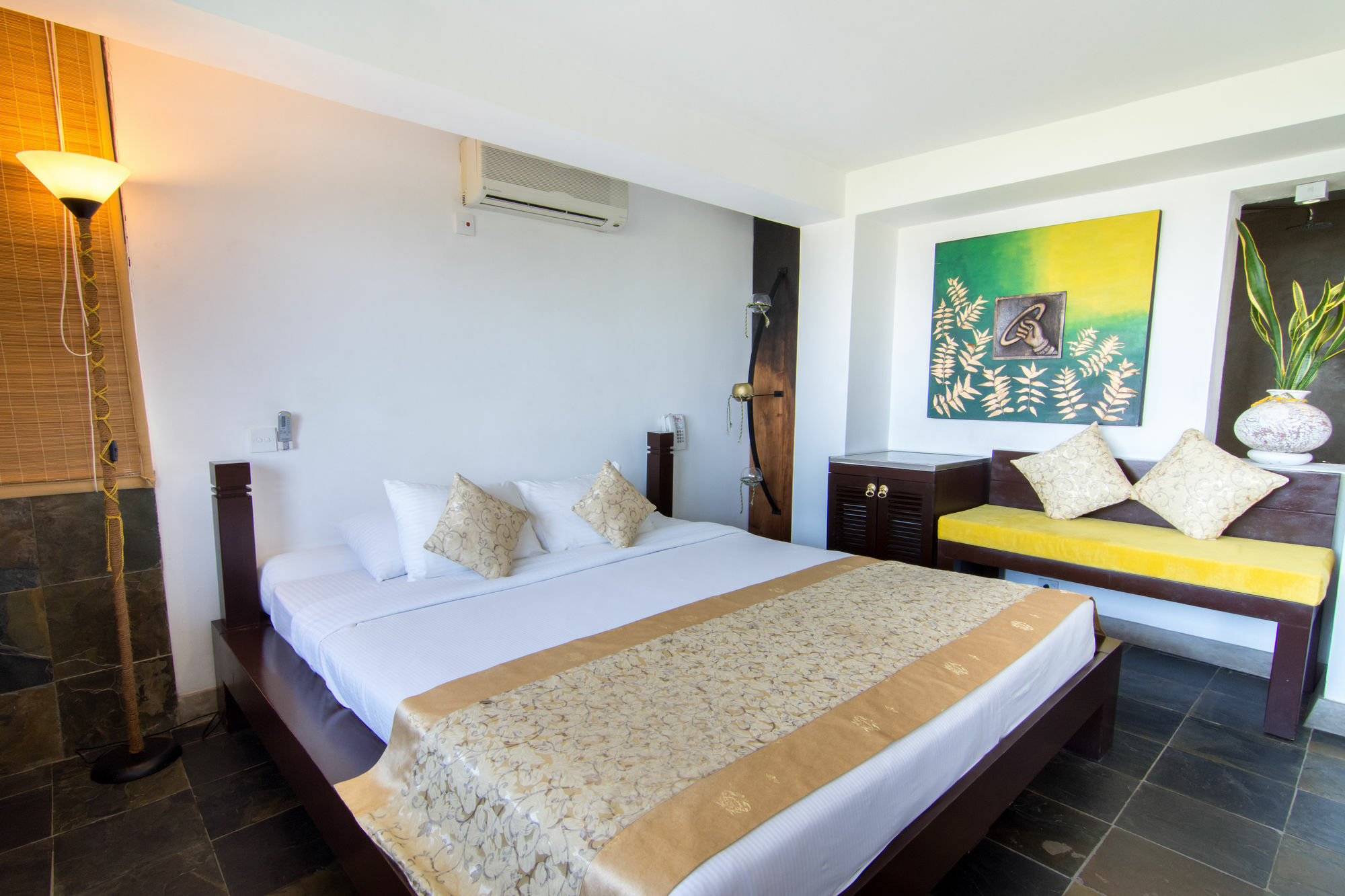 Hotel The Theva Residency